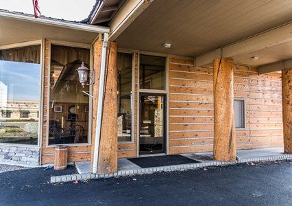 Econo Lodge Inn & Suites Kalispell - Glacier National Park Gateway Exterior foto